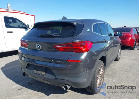 2018 BMW X2 xDrive28I z USA, uszkodzony, nr VIN WBXYJ5C32JEF81062